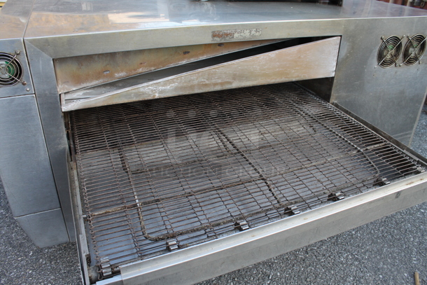 Blodgett MT-32S Master-Therm Stainless Steel Commercial Natural Gas Powered Conveyor Pizza Oven w/ Metal Legs on Commercial Casters. 125,000 BTU. - Image 4 of 9