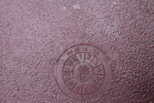Cambro UC500 Brown/Maroon Poly Insulated Drink Carrying Case.  - Image 5 of 5