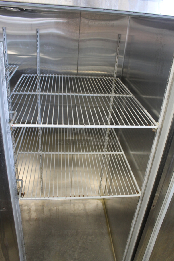 Norlake Stainless Steel Commercial 2 Door Reach In Cooler w/ Poly Coated Racks. Tested and Working! - Image 5 of 6