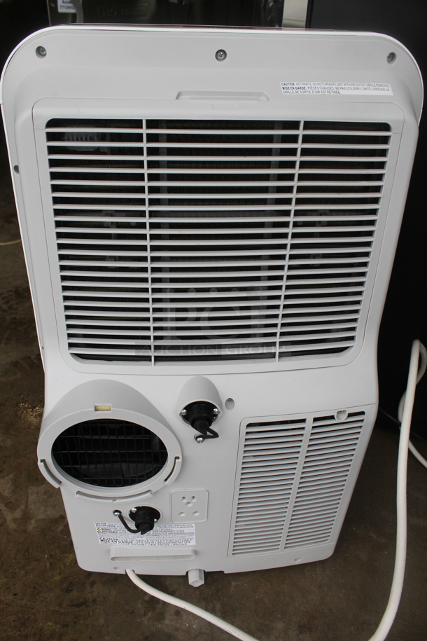 BRAND NEW SCRATCH AND DENT! Pelonis Model PAP14H1BWT Portable Air Conditioner on Casters. 13,500 BTU. 115 Volts, 1 Phase. Tested and Working! - Image 6 of 8