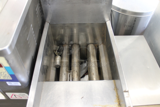 2010 Dean SR42GN Stainless Steel Commercial Floor Style Natural Gas Powered Deep Fat Fryer. 105,000 BTU. - Image 3 of 6