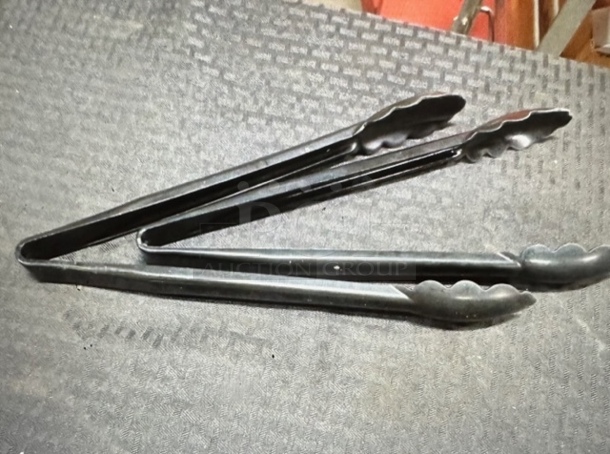 12 Inch Black Poly Utility Tong. 2XBID - Image 1 of 1