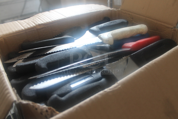 50 SHARPENED Stainless Steel Serrated Knives. 50 Times Your Bid! - Image 2 of 7