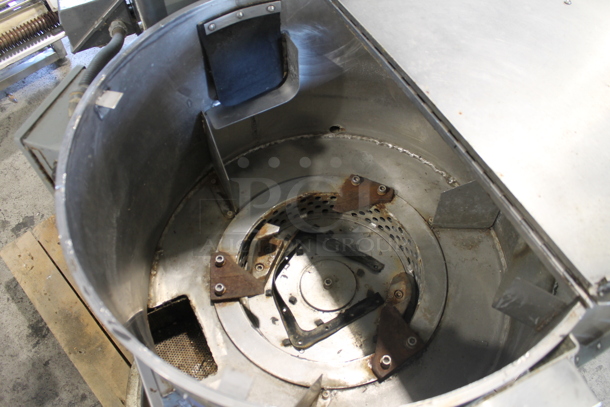 Hobart EL5-1224 Commercial Waste Processing Self Contained Food Scraps Grinding System Garbage Disposal.
200 Volts, 3 Phase.  - Image 7 of 11