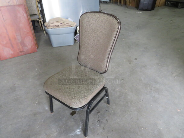 Brown Metal Stack Banquet Chair With Cushioned Seat And Back. 4XBID - Image 2 of 5