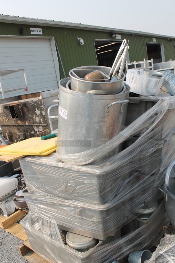 ALL ONE MONEY! Lot of Stock Pot, Cutting Boards, Small Frying Pans, White Bowls, Hammered Cups, Wood Pallet AND MORE! - Image 2 of 6