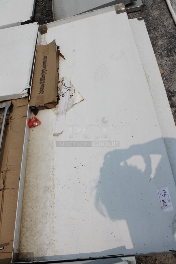 BRAND NEW SCRATCH AND DENT! Regency 600ES3072G Commercial Stainless Steel Disassembled Equipment Stand With Undershelf And Galvanized Legs. - Image 2 of 6