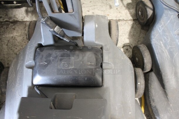 Nilfisk Advance Advolution 20XP Commercial Floor Buffer Burnisher. 208 Volts, 1 Phase. 24x32x45. Tested and Working! - Image 4 of 7