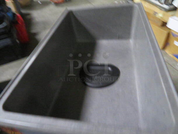 One NEW Vollrath Food Warmer. Model# HS-1220. 120 Volt. #72020.  - Image 2 of 3