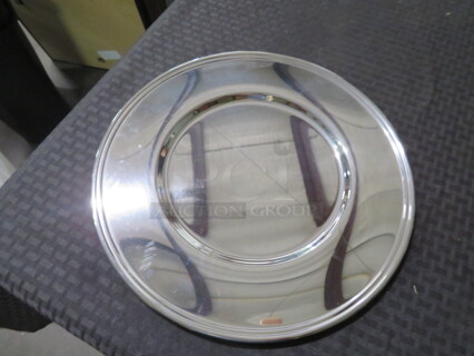 One NEW Vollrath Service Plate. #82161