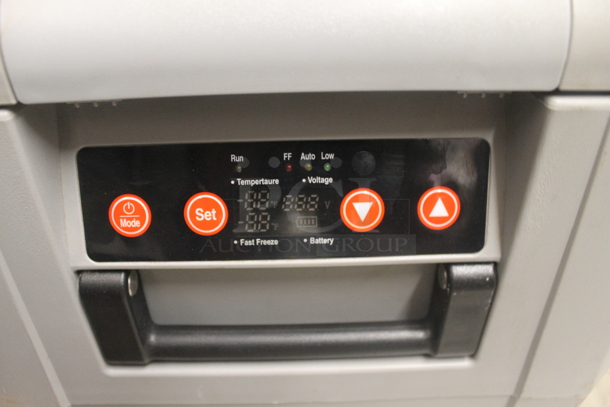 BRAND NEW SCRATCH AND DENT! Whynter FMC-350XP 34 Quart Compact Portable Freezer Refrigerator with 12v DC Option. Tested And Working!  - Image 5 of 6