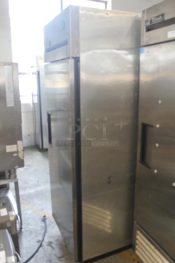 2015 True TG1R-1S Commercial Stainless Steel Single Door Reach-In Cooler With Polycoated Shelves 115V, 1 Phase. Tested and Working! - Image 3 of 5