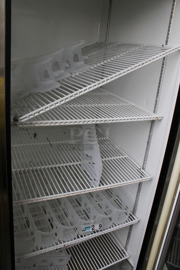 True GDM-49 Metal Commercial 2 Door Reach In Cooler Merchandiser w/ Poly Coated Racks and Drink Sliders. 115 Volts, 1 Phase. Tested and Working! - Image 2 of 4