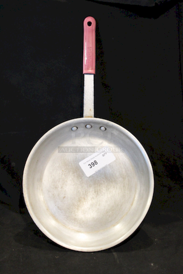 Nice Try-Mark 10" Pan With Rubber Coated Handle.  - Image 2 of 4