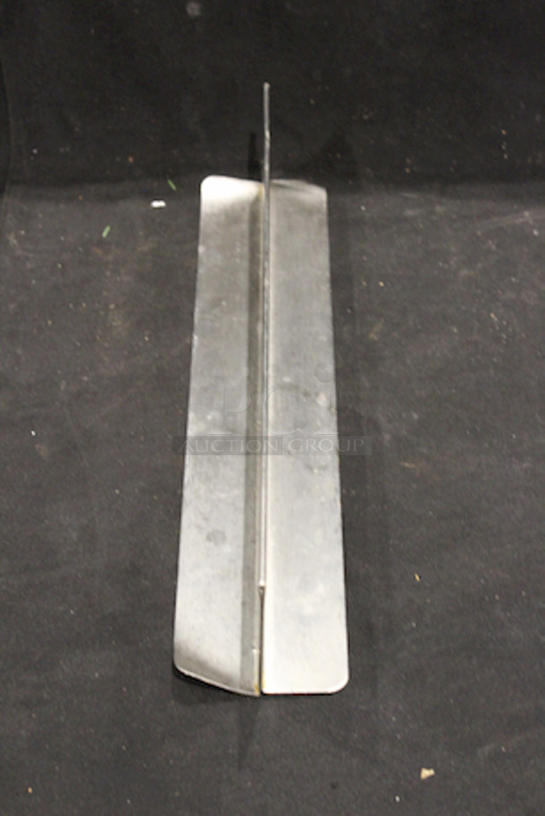 I'D BUY IT! Stainless Steel T-Dividers - T Divider Is A Great Choice To Organize A Fresh Meat Or Seafood Case Or Buffett 
 30"x3"x3"
6x Your Bid
 - Image 4 of 5