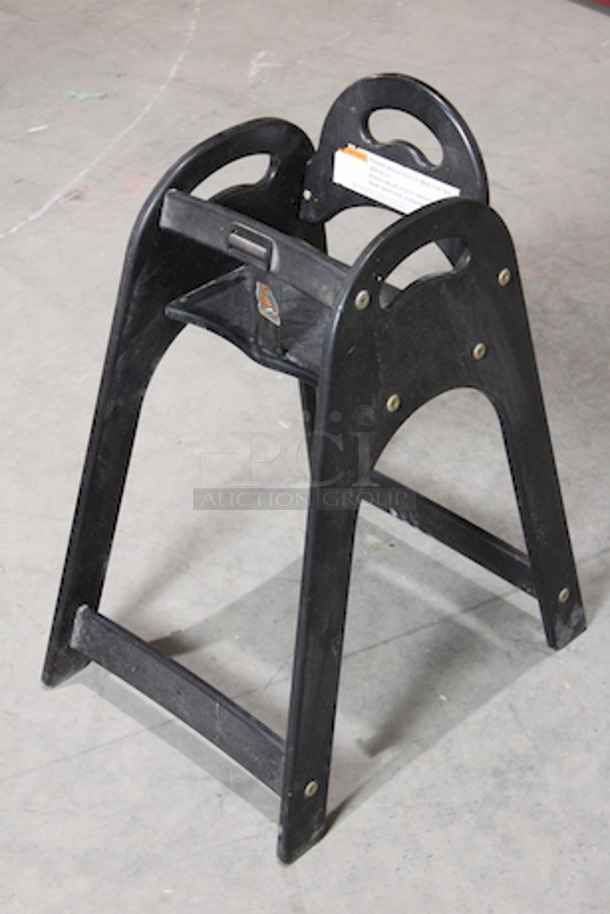 DOUBLE LOT! (2) Koala Kare KB105-02 29 1/2" Stackable High Chair w/ Waist Strap - Polyethylene, Black.
17x22x29-1/2

2x Your Bid. - Image 5 of 6