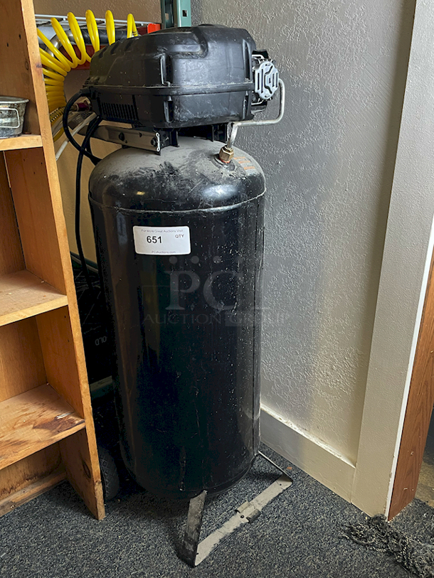 OUTSTANDING! Husky 20 Gal. 175 PSI Portable Electric Air Compressor. 120V/15.0A/60H2/1PH - Image 2 of 10