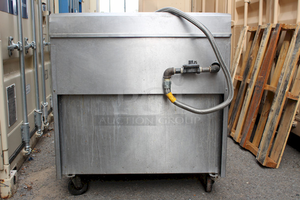 NEW! Montague 36-5A Legend 36" Heavy Duty Natural Gas Range With Four 18" Open Burners & Open Cabinet Base, On Commercial Casters, 120,000 BTU. 36x37x40 6622.00 - Image 5 of 5