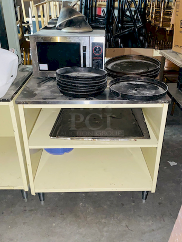 VARIETY LOT! Steel Service Station With Storage, Microwave and Pizza Pans. 