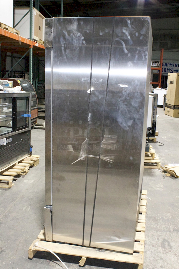 BRAND NEW SCRATCH & DENT! Avantco A-49R-HC 54" Solid Door Reach-In Refrigerator. Missing Power Cord.  - Image 4 of 7