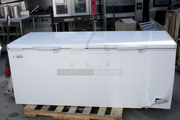 BRAND NEW SCRATCH & DENT! Koolmore SCF-24C 77" Commercial Chest Freezer 24 Cu Ft. Missing Cord. Could Not Test.  - Image 1 of 8