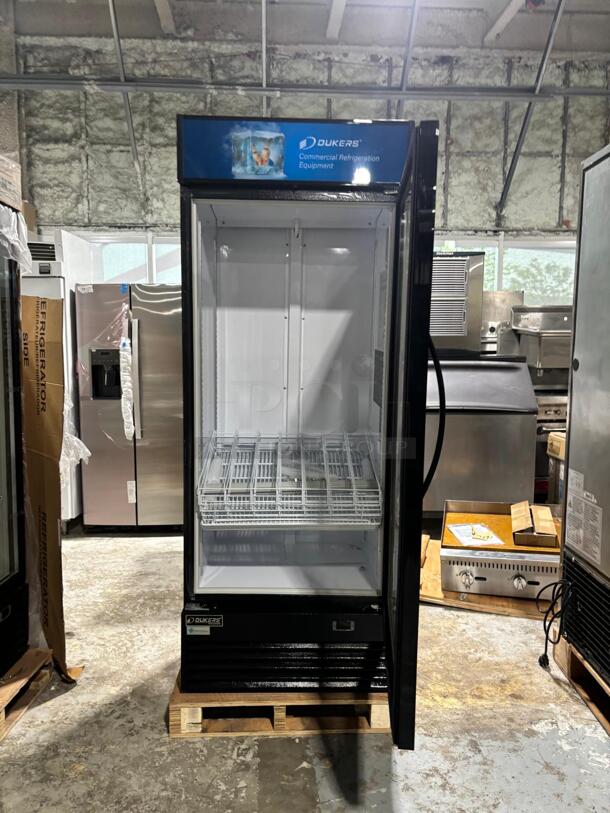 BRAND NEW Dukers DSM-15R Single Glass Door Refrigerated Merchandiser 27"
 - Image 3 of 6