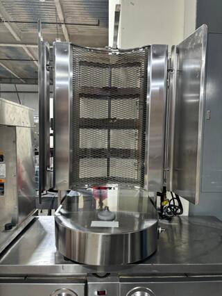 Inoksan PDG 400N Natural Gas Doner Kebab Machine / Vertical Broiler with Mesh Shield - 132-165 lb. Capacity

