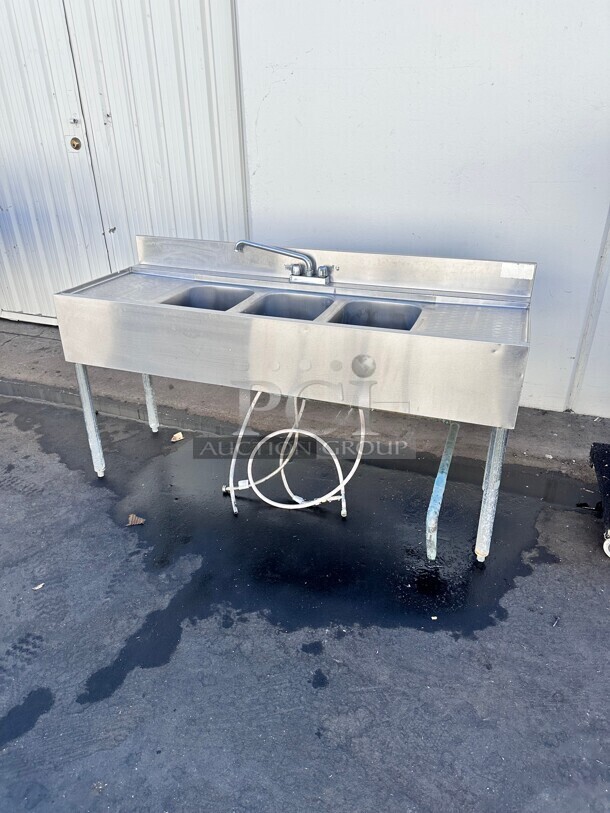 Commercial Three Compartment Bar Sink NSF 91x23x42 - Image 1 of 9