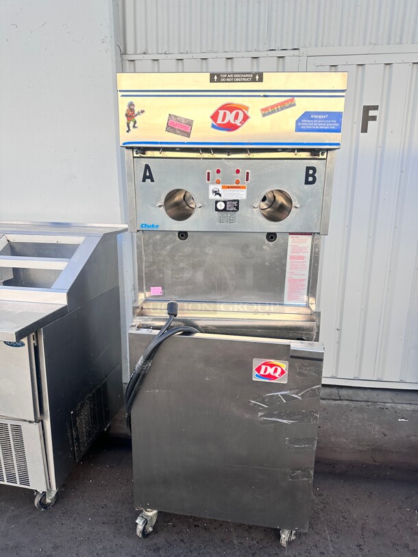 Duke Electro Freeze RMT-232 Soft Serve Ice Cream Machine 220 Volt 3 Phase Working Complete  - Image 1 of 9