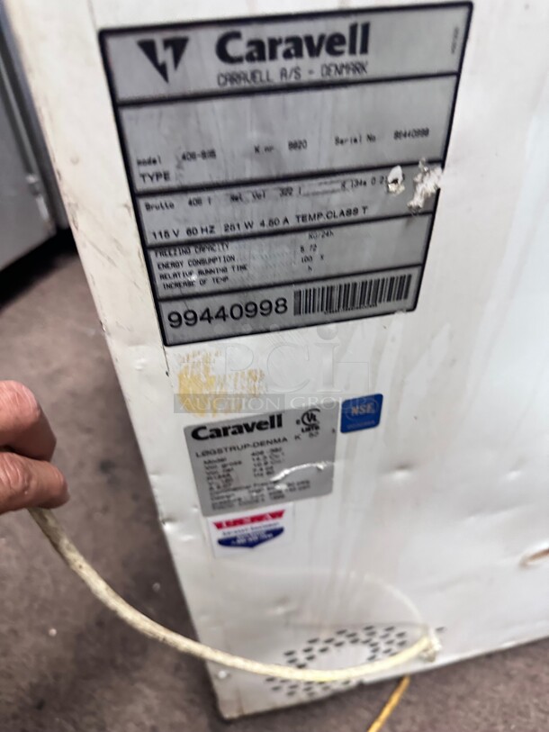 Working Caravell  Curved Sliding Top Commercial Ice Cream Freezer  115 Volt - Image 8 of 8