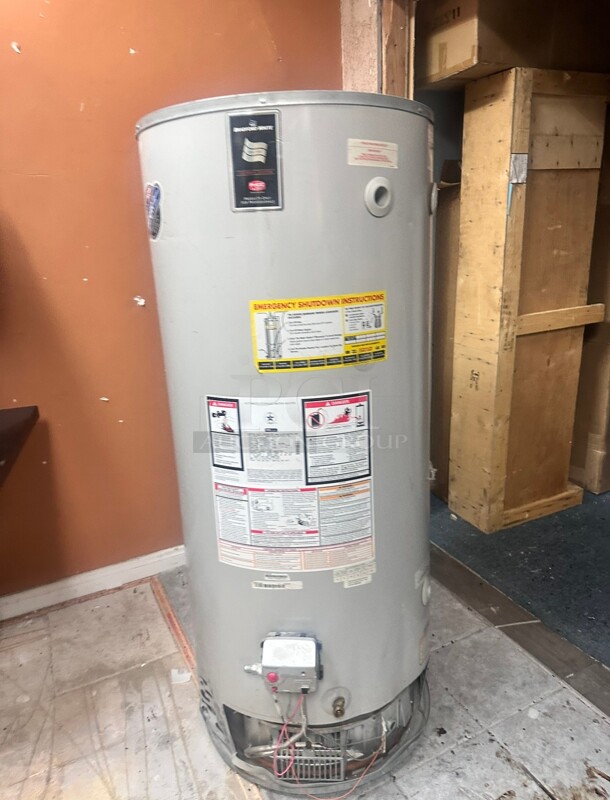 Bradford White 75 Gallon Gas Water Heater 76,000 BTU - Image 4 of 6