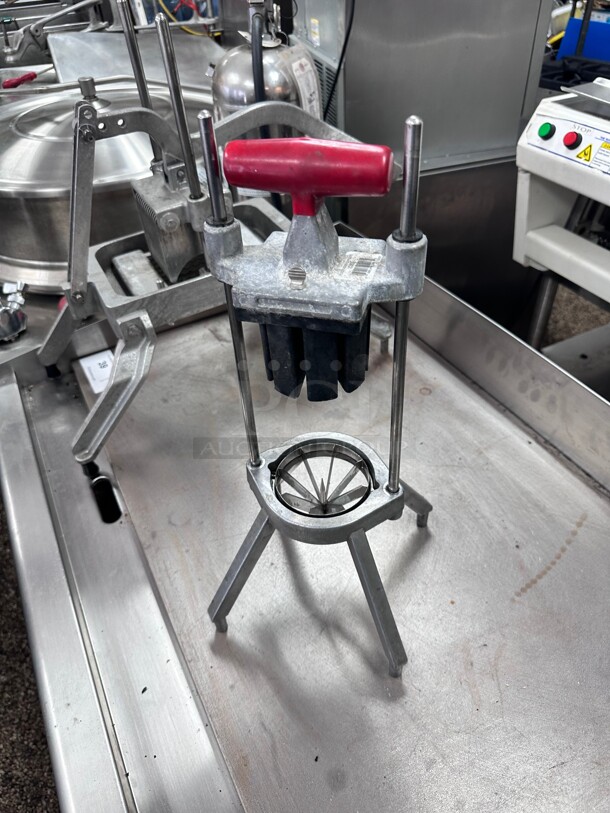 Clean Lincoln Food Product Eight Wedge T-Handle Pusher Block 15053 for Vollrath Redco NSF  - Image 1 of 7
