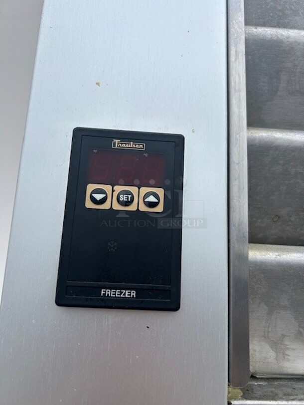 Late Model Traulsen G12000 Half Door Reach In Freezer - Right Hinged Doors 115 Volt Working - Image 7 of 10