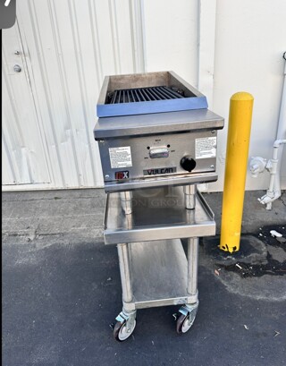 Late Model Vulcan VTEC14 14 1/2 inch Countertop Charbroiler w/ Conversion Burner, Natural Gas Working