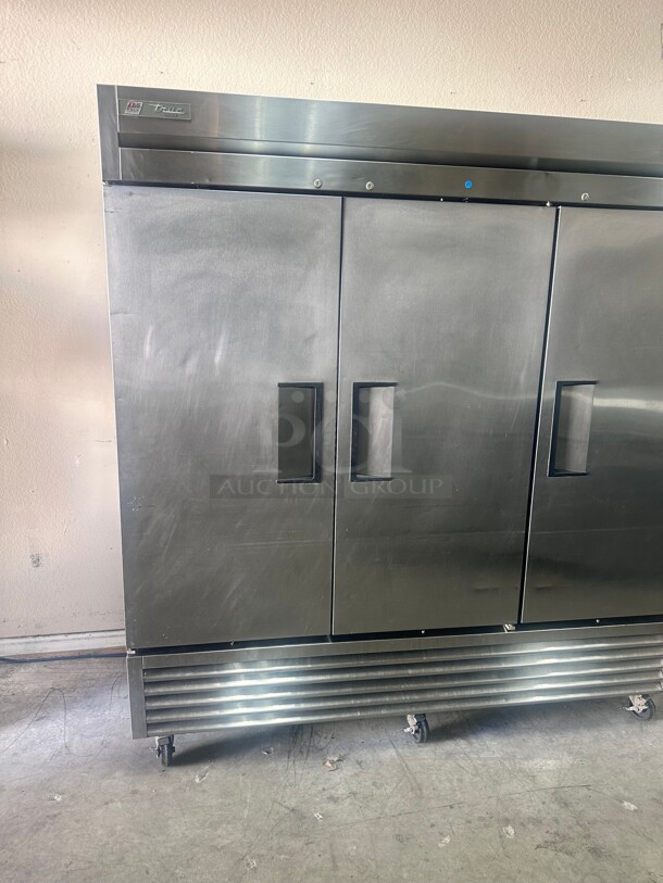 Late Model True T-72F 78" Solid Door Reach-In Freezer 115 Volt Working - Image 2 of 9