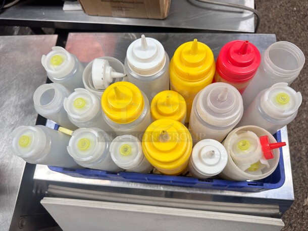 One Lot Of Kitchen Plastic Squeeze Bottles - Image 3 of 7