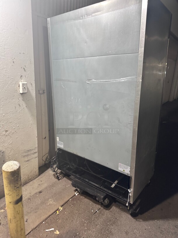 Late Model True T-43F-HC 47 inch Two Section Reach In Freezer, (2) Solid Doors, 115v Working - Image 8 of 10