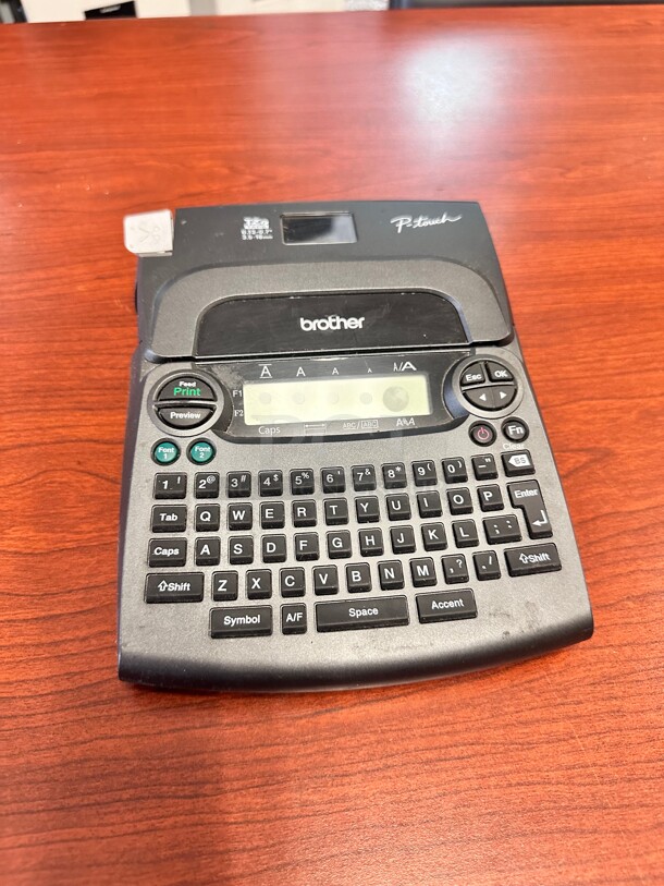 Brother P-Touch PT-1890 Label Maker Working