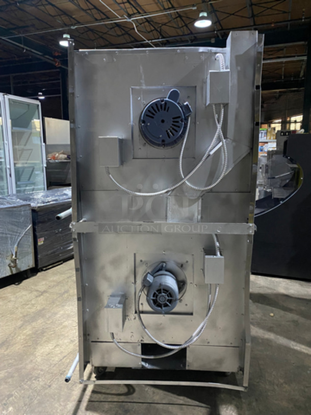 Vulcan Commercial Natural Gas Powered Double Deck Convection Oven! With View Through Doors! Metal Oven Racks! All Stainless Steel! On Casters! 2x Your Bid Makes One Unit! Model: SG1010B SN: 48043916 - Image 3 of 9