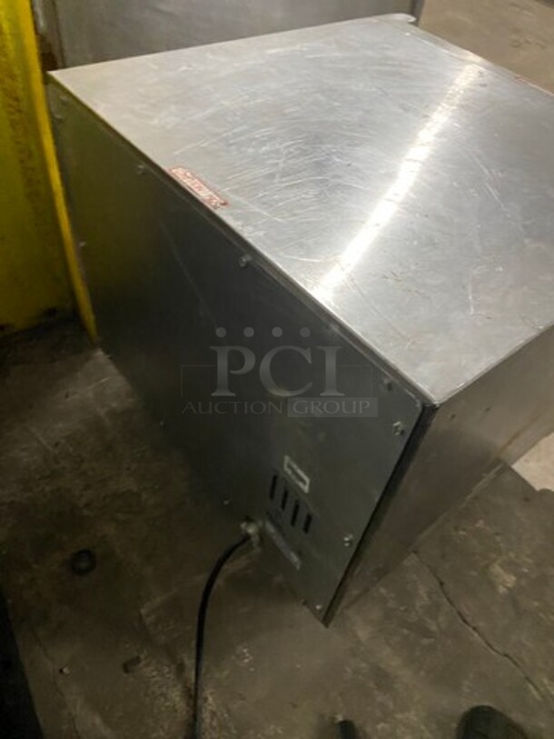 Cecilware Commercial Electric Powered Pizza Oven! With Stones! All Stainless Steel! On Legs! Model: PO18 120V - Image 4 of 9