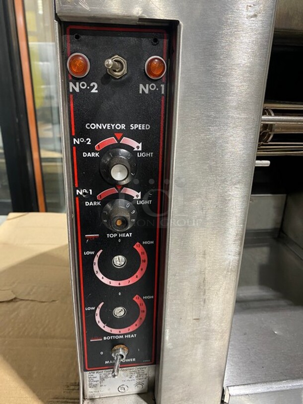 APW Wyott Commercial Countertop Conveyor Toaster Oven! All Stainless Steel! Model: BT15 SN: 9905D07368 208V 60HZ 1 Phase - Image 5 of 10