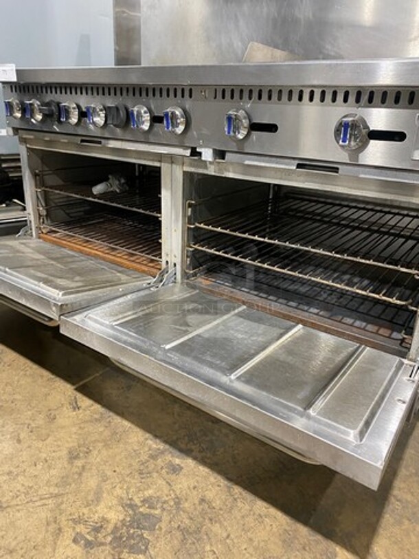 Patriot Commercial Natural Gas Powered 6 Burner Stove With Flat Griddle! Flat Griddle Has Side Splashes! With Raised Back Splash! With 2 Oven Underneath! Metal Oven Racks! All Stainless Steel! On Casters! WORKING WHEN REMOVED! - Image 8 of 12