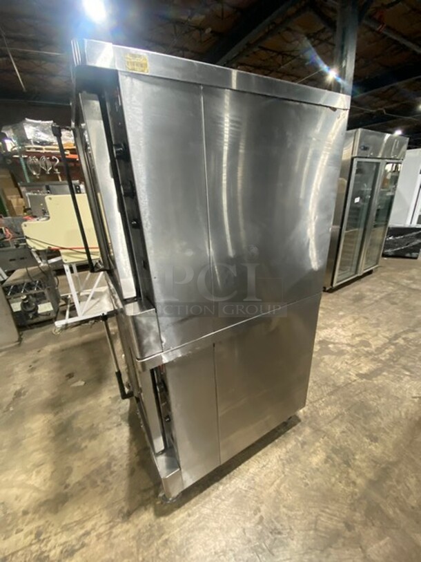 BEAUTIFUL! Blodgett Commercial Natural Gas Powered Double Stacked Convection Oven! With Metal Baking Racks! With View Through Doors! On Commercial Casters! All Stainless Steel! 2 X Your Bid! Makes One Unit! - Image 3 of 9
