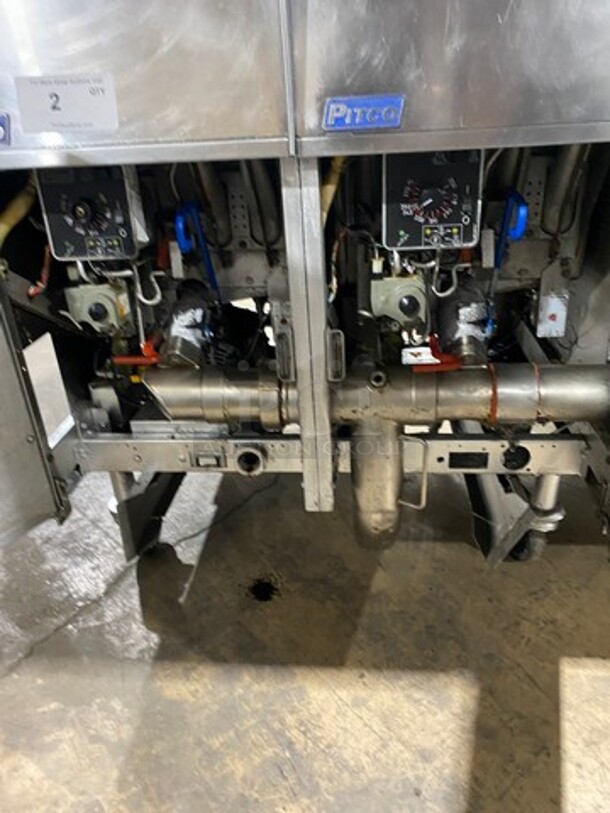 FAB! Pitco Frialator Commercial Natural Gas Powered 4 Bay Deep Fat Fryer! With Middle Fryer Basket Rack! All Stainless Steel! On Casters! Model: SGH50 SN: G10DA010387 - Image 8 of 12