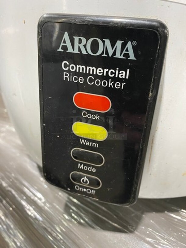 Aroma Commercial Countertop Electric Powered Rice Cooker! With Lid! Model: ARC1033E 120V SN: G6150704 - Image 7 of 9