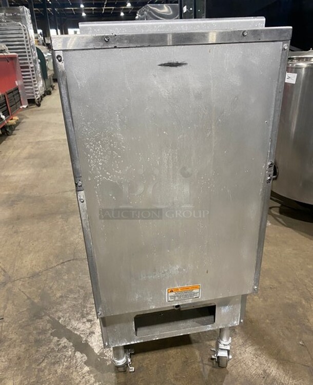 Amaizing! Pitco Frialator Commercial Natural Gas Powered Deep Fat Fryer! With Metal Frying Baskets! All Stainless Steel! On Casters! MODEL SG18 SN: G11ME059167  - Image 3 of 9