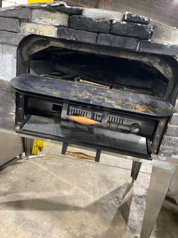 Marsal Commercial Natural Gas Powered Single Deck Pizza/ Baking Oven! All Stainless Steel! On Legs! Model: MB236 SN: 5672 - Image 5 of 10