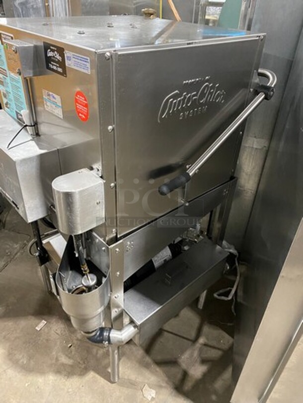 Auto Chlor Commercial Heavy-Duty Pass-Through Dish Washer! All Stainless Steel! On Legs! Model: A4 SN: 18752 115V 60HZ 1 Phase - Image 3 of 10