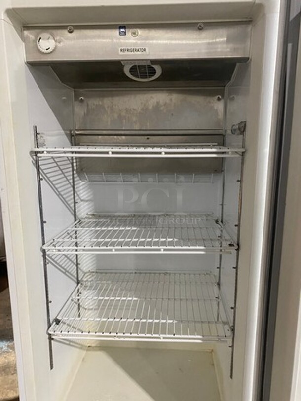 Artic Air Commercial Single Door Refrigerator! With Poly Coated Racks! Model: R22CWF5 SN: WA84302049 115V - Image 5 of 7