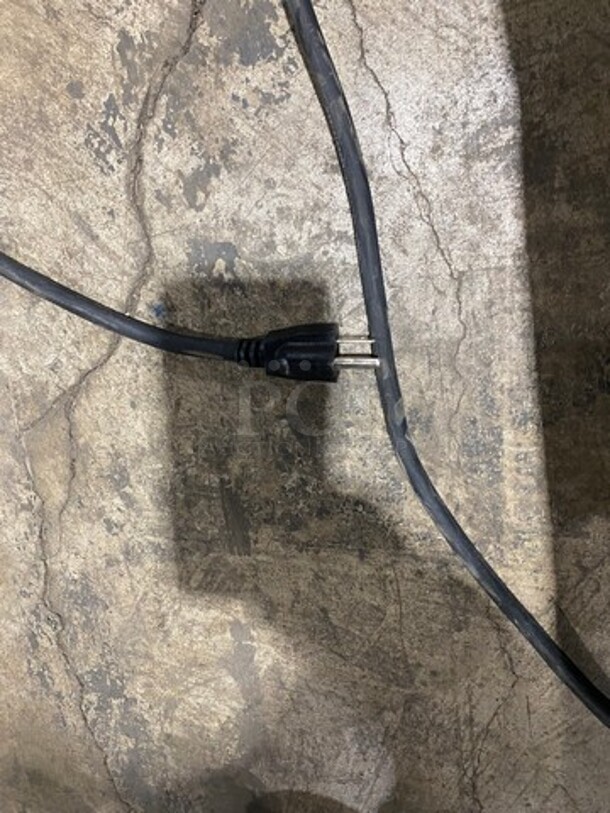 APW Wyott Commercial Countertop Hot Dog Roller Grill! All Stainless Steel! Model: HRSDI45 SN: HRS450821A0059 120V 60HZ 1 Phase - Image 8 of 8